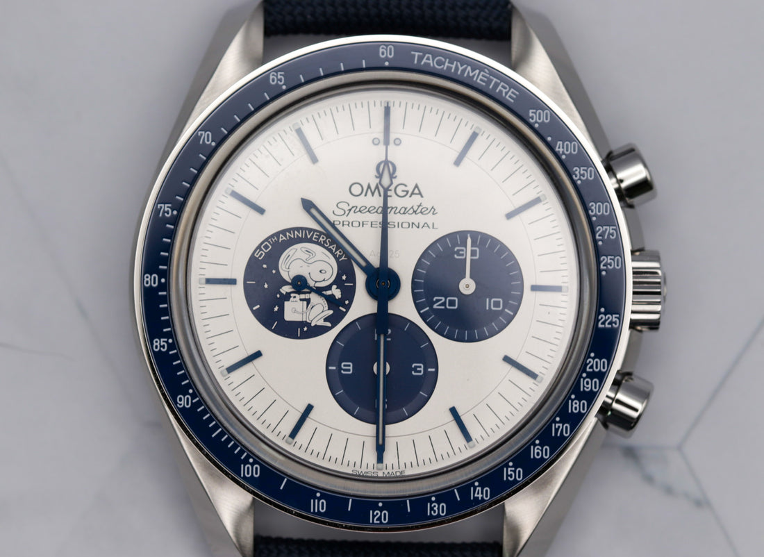 2025 Omega Speedmaster "Snoopy" 310.32.42.50.02.001